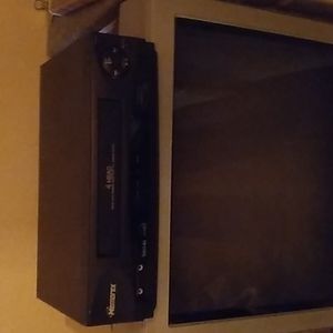 Memorex 4 head self tracking VHS player